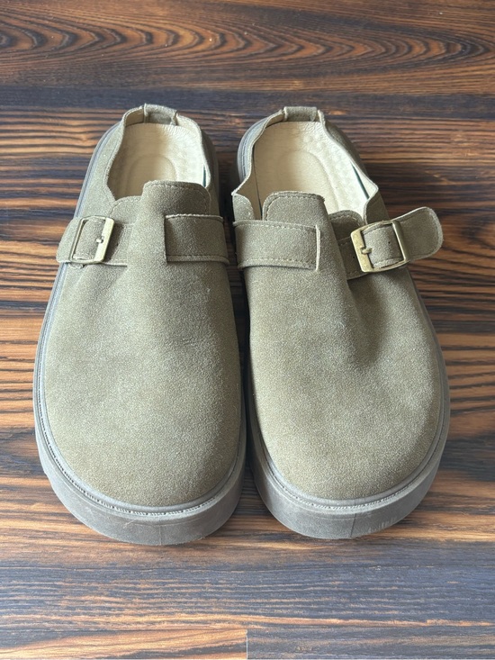 unknown Shoes - Women’s Suede Slip-On Mule in Olive with Buckle